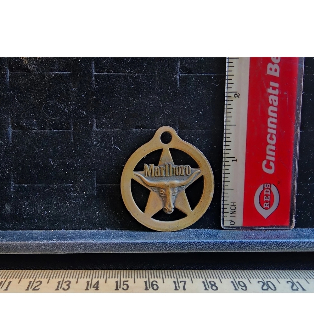 Vintage Marlboro Brass Keychain Western Steer Theme